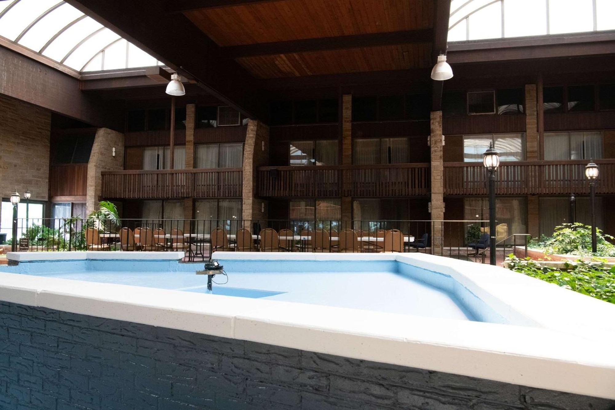 Quality & Conference Center Inn Somerset